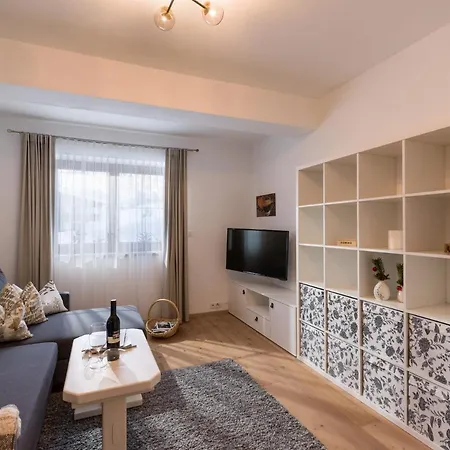 Haus Tirol * תיירזה