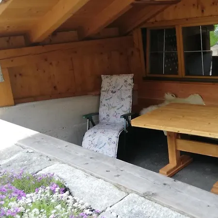 Haus Tirol דירה