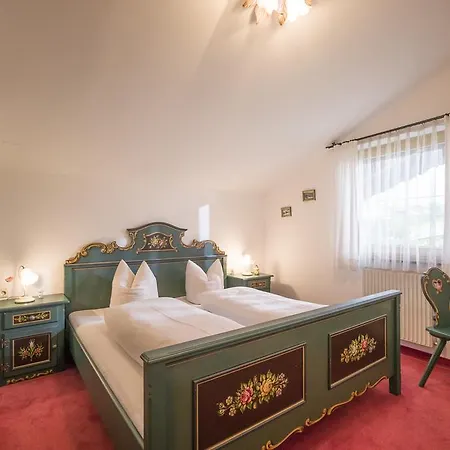 Haus Tirol Apartment *