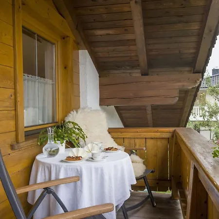 Haus Tirol Apartament *